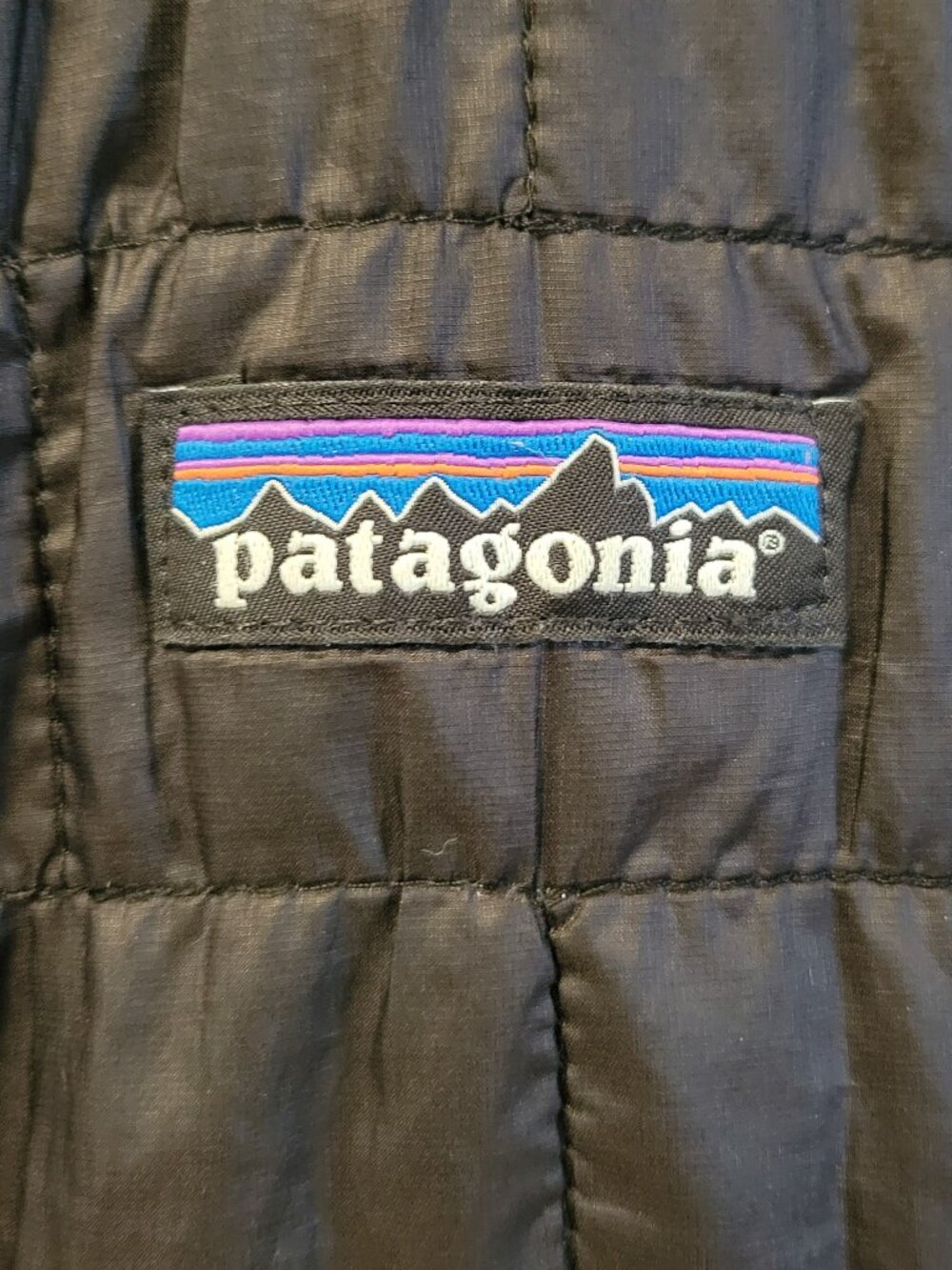 PATAGONIA NANO women puff jacket PACKABLE size Large. Preowned. FIRM PRICE - Picture 3 of 16